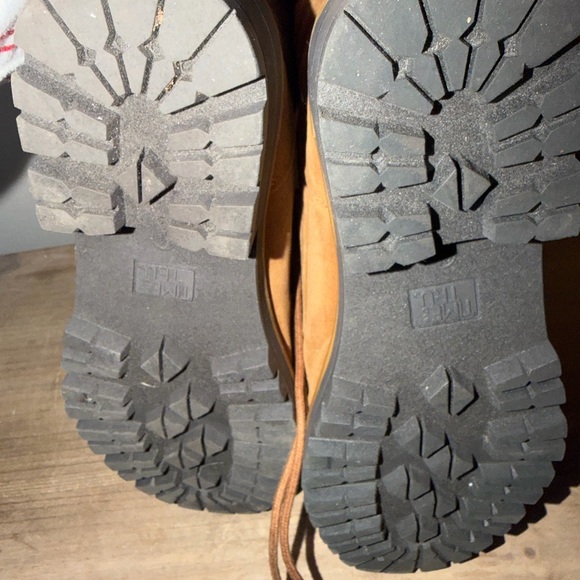Time and Tru Brown Winter Boots - Picture 5 of 5